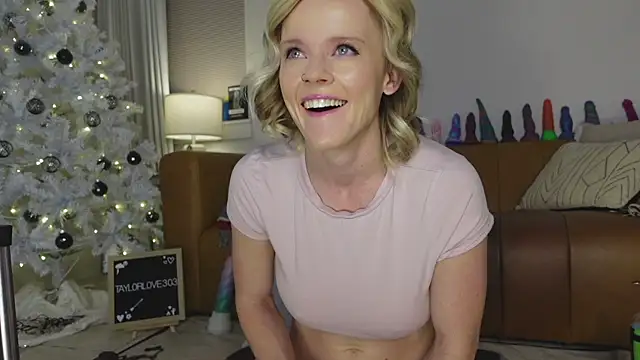 Taylorlove303 online show from November 24, 11:56 am