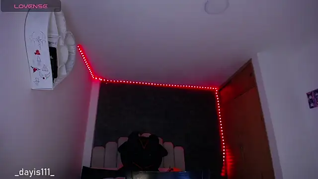 dayis sweet online show from December 15, 1:00 am