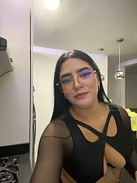 Marianacg 21 online show from February 8, 11:29 pm
