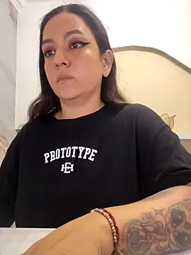 Abbyjoness21 online show from October 14, 8:22 pm