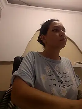 Abbyjoness21 online show from October 16, 8:33 pm