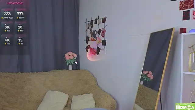 JoyceJones online show from September 24, 8:30 pm