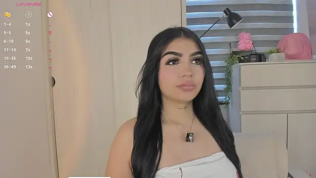 EmmyKenner online show from October 11, 11:36 am