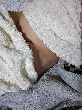 HotLaurha online show from June 27, 5:41 am