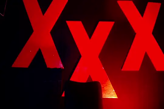 abrilbigcock online show from March 29, 11:37 pm