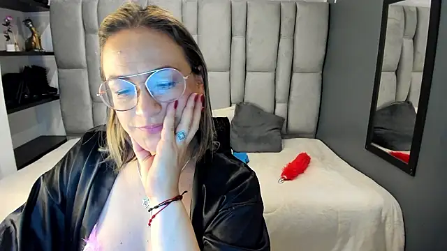 Charlot milf online show from February 20, 6:26 am