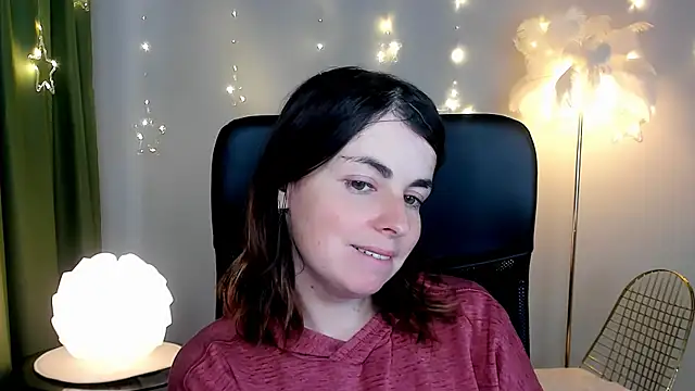 MartaEdams online show from December 15, 6:18 am