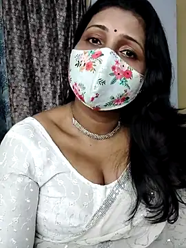 Hotty Sonali online show from February 3, 7:18 pm