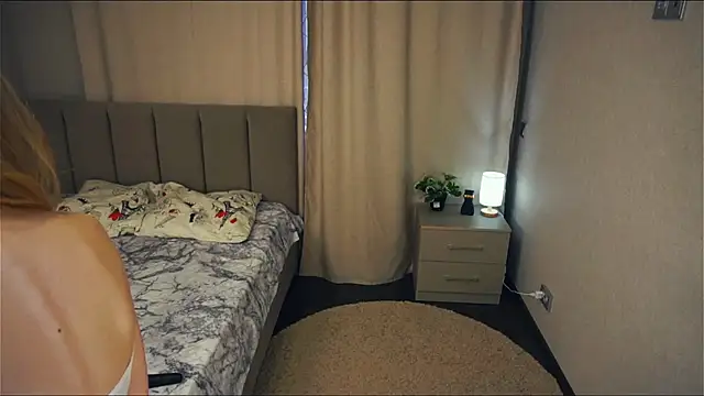 VeronaBench online show from November 28, 7:00 am