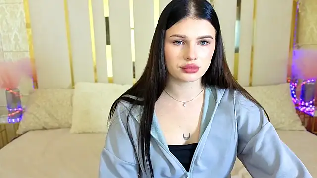 Neyla Charm online show from October 17, 12:30 pm