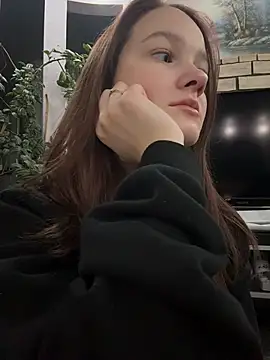 MichelleRoux online show from December 1, 4:16 am