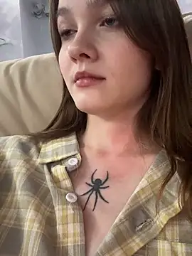 MichelleRoux online show from September 10, 2:17 pm