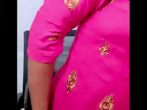 LushVamp online show from September 12, 9:18 am