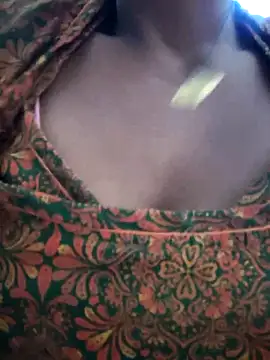 aunty sumy online show from April 15, 3:40 am