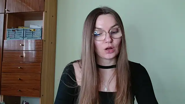 LooveELLYx online show from February 23, 2:27 pm