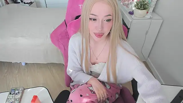 saadnesstyan online show from October 29, 7:45 am