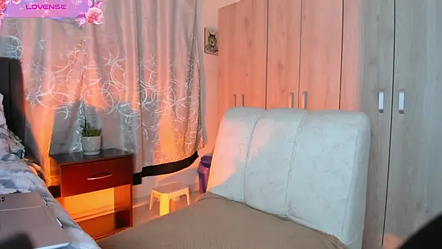 Miss liizz online show from October 15, 1:19 am