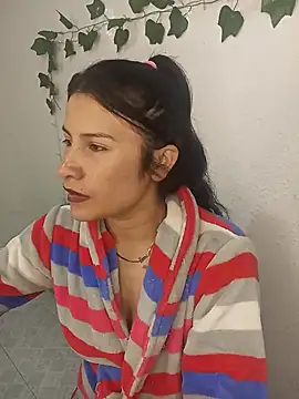 karinnahotdirty online show from February 10, 8:34 pm