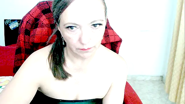 Kendraline1 online show from July 30, 10:43 pm