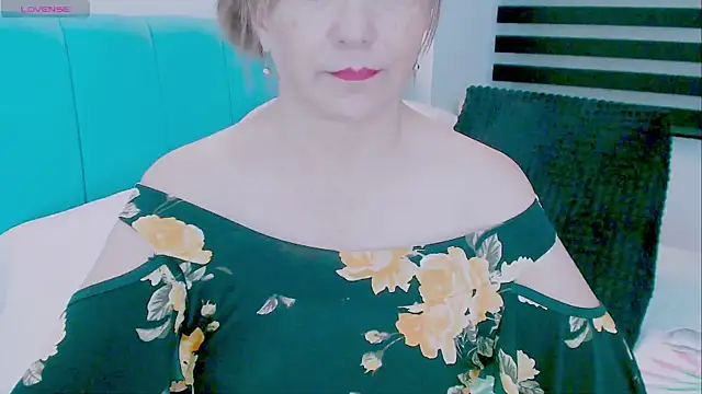 Kendraline1 online show from June 5, 10:49 pm