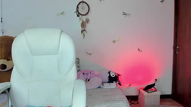 princessluna 19 online show from September 27, 9:11 pm