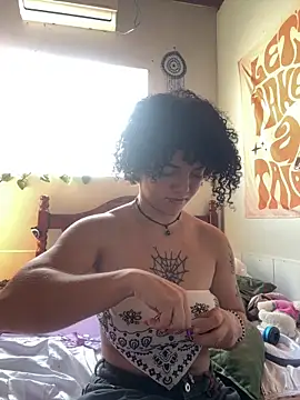 CamillyBlum online show from March 12, 6:32 pm