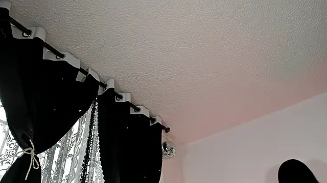 Londonttipton online show from September 8, 10:09 pm