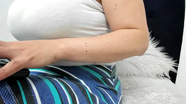 katherine blair online show from February 18, 12:59 pm