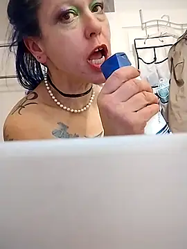 anonymity awaitsxh online show from January 18, 3:03 am