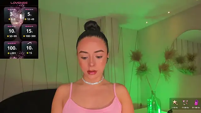 IsabellaMoreau online show from March 8, 6:12 pm