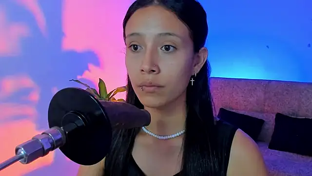 alicemoon   online show from November 13, 10:14 am