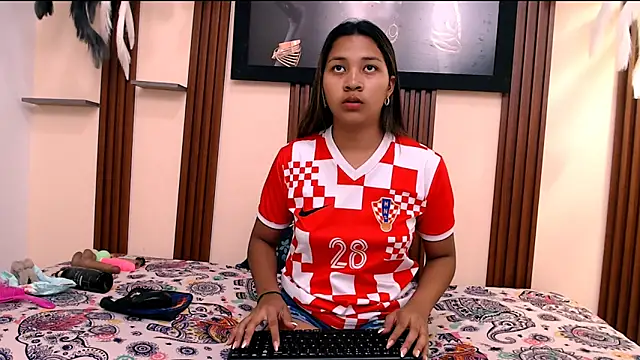 kimberly18cute online show from October 9, 1:43 am