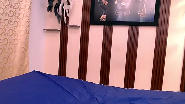 kimberly18cute online show from April 10, 12:05 am