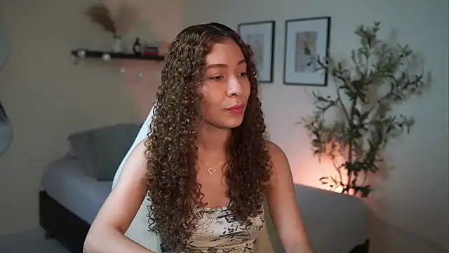 isabella-garcia- online show from March 18, 1:43 am