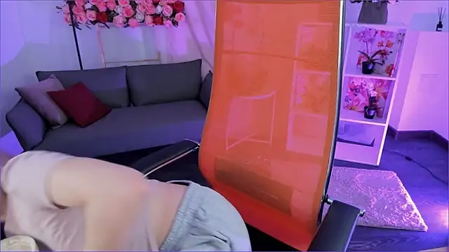 AuroraWrenfield online show from February 16, 4:23 am