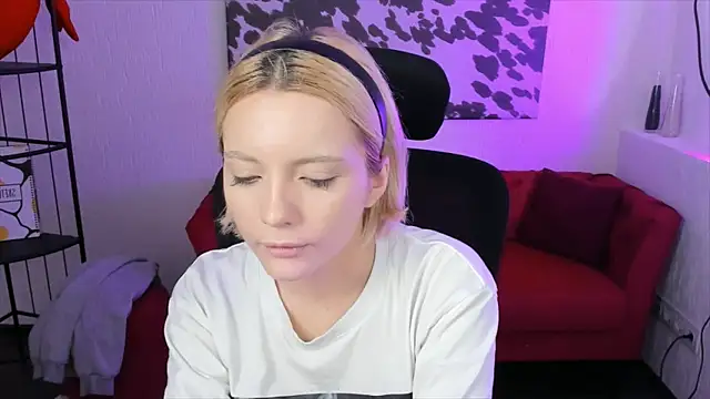 AuroraWrenfield online show from November 25, 4:58 am