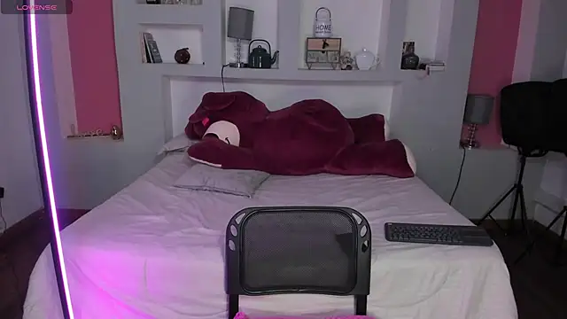 Camila Rivers online show from April 16, 12:27 pm