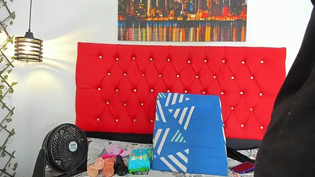 carolinacrus01 online show from November 2, 2:20 pm