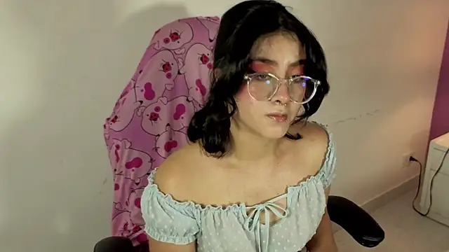 LiLLiAnderson online show from October 17, 1:36 pm