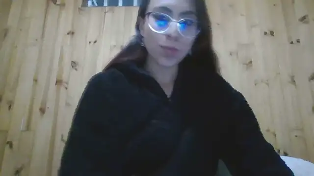 Roselingalvis13 online show from December 2, 5:53 am