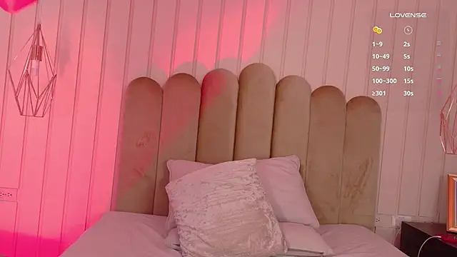 juliie star online show from March 6, 3:56 am