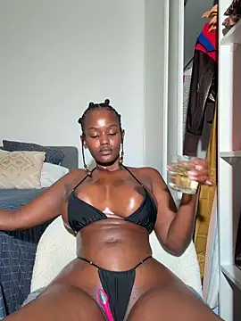 Lexiluv1 online show from October 6, 8:13 pm