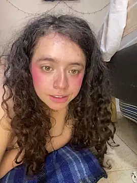 Lucy YupiSweet online show from November 7, 5:51 pm