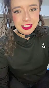 Lucy YupiSweet online show from January 14, 10:37 pm