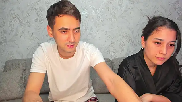 sophywhisper online show from December 3, 1:24 pm