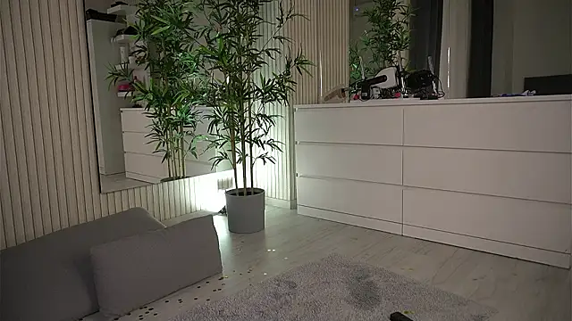 EmmaBlanco online show from March 10, 6:28 am