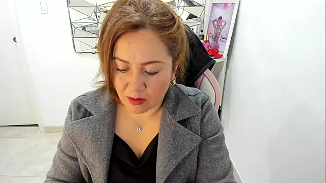 camixxx m online show from March 16, 12:42 pm