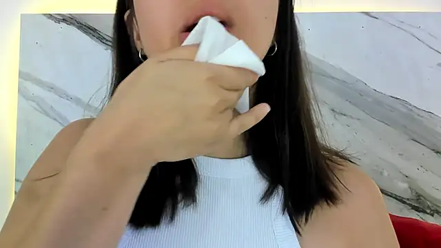 thamiina  online show from February 2, 6:51 pm