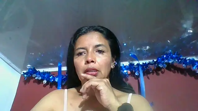DianaOchoa  online show from December 4, 4:37 am
