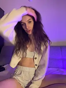 goodgirldevil online show from December 19, 10:57 pm